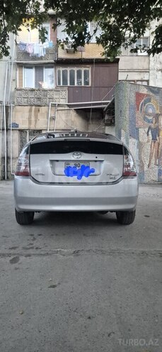 Toyota Prius-2