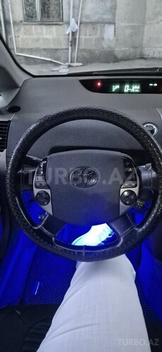 Toyota Prius-13