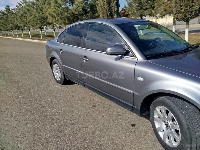 Volkswagen Passat-3