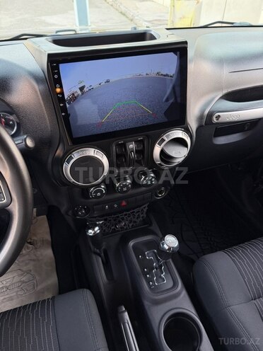 Jeep Wrangler-11