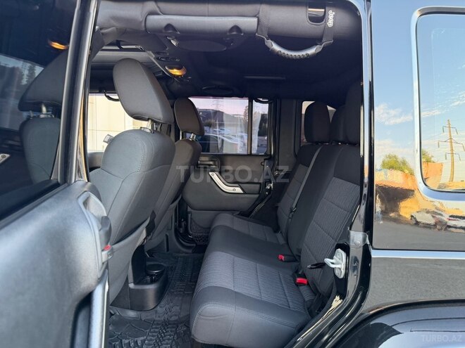 Jeep Wrangler-19