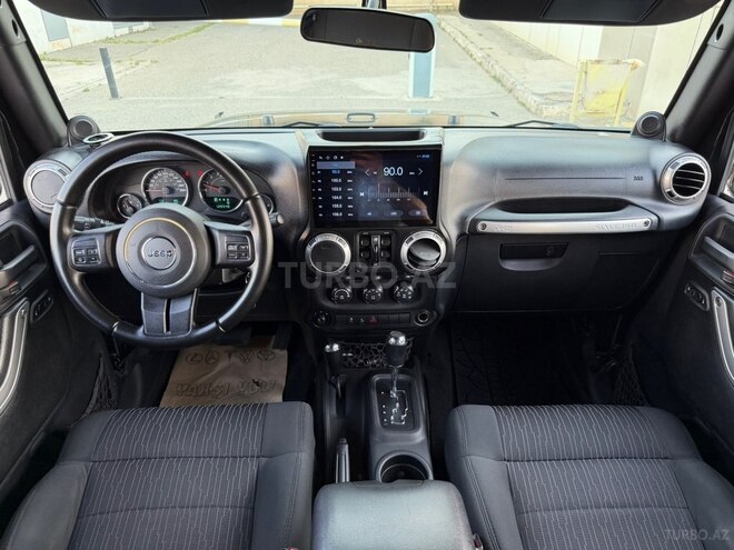Jeep Wrangler-10