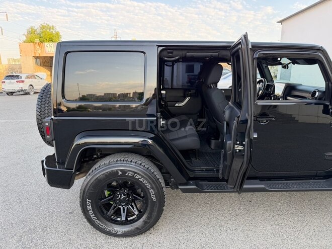 Jeep Wrangler-20