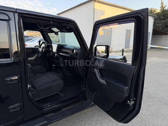 Jeep Wrangler-18
