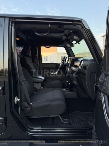 Jeep Wrangler-17