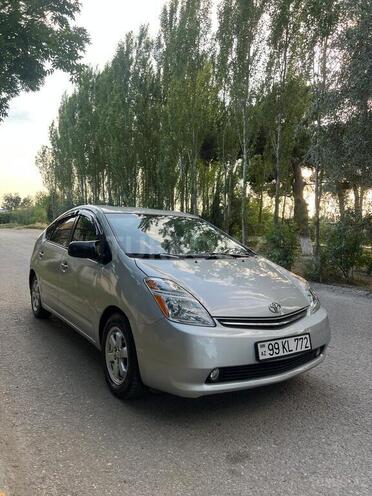 Toyota Prius-7