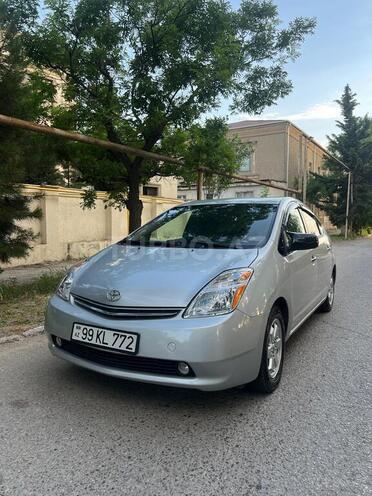 Toyota Prius-3
