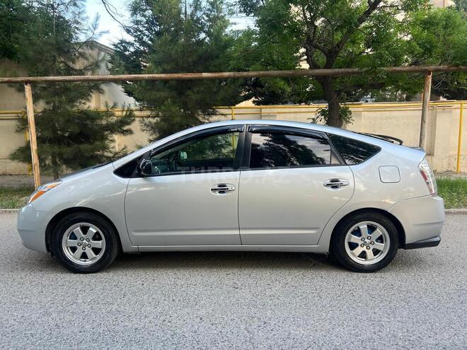 Toyota Prius-2