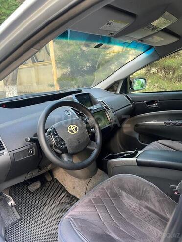 Toyota Prius-9