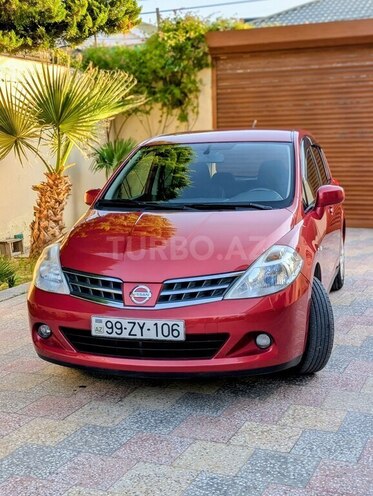 Nissan Tiida-1