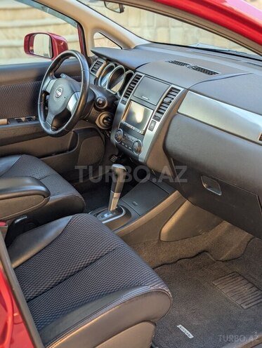 Nissan Tiida-7