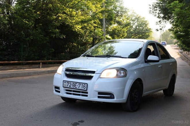 Chevrolet Aveo-11