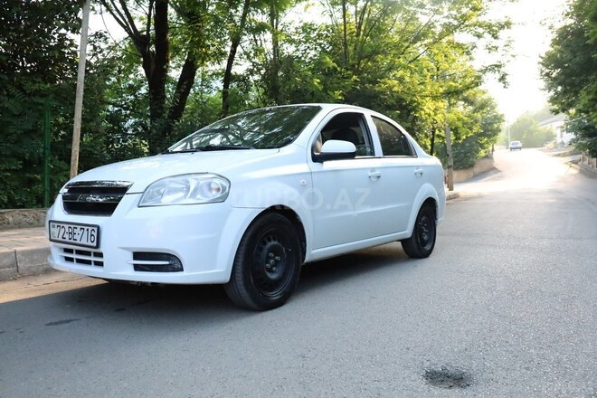 Chevrolet Aveo-4