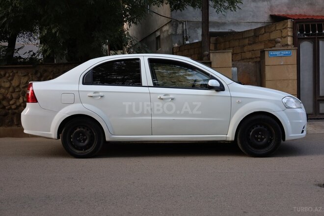 Chevrolet Aveo-2