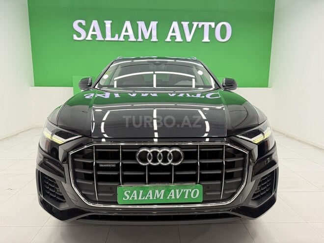 Audi Q8-2