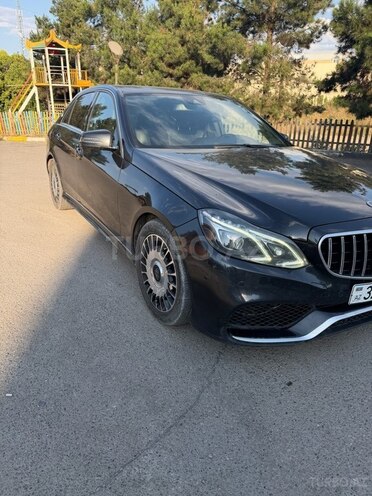 Mercedes E 220-3