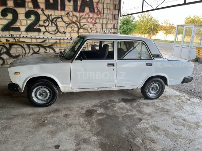 LADA (VAZ) 2107-4