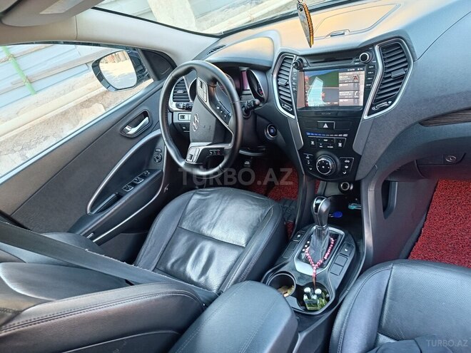 Hyundai Santa Fe-5