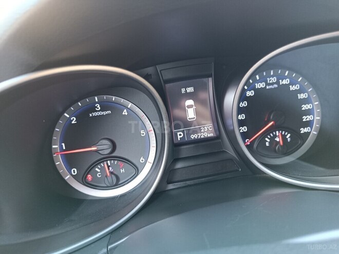 Hyundai Santa Fe-11