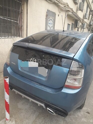 Toyota Prius-5