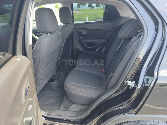 Chevrolet Trax-12