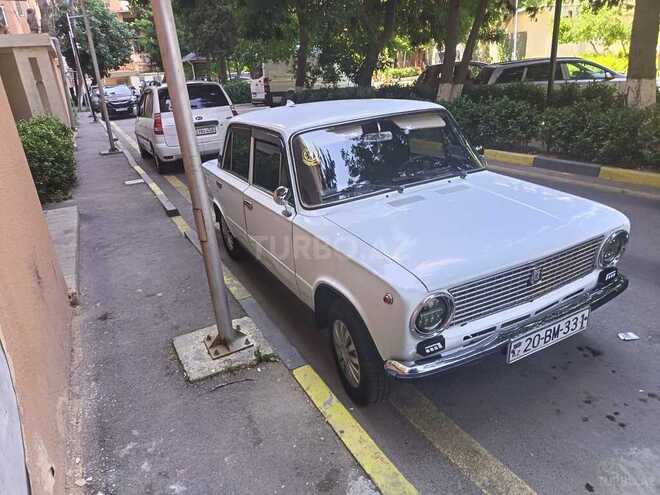 LADA (VAZ) 21011-2