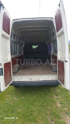 Ford Transit-7