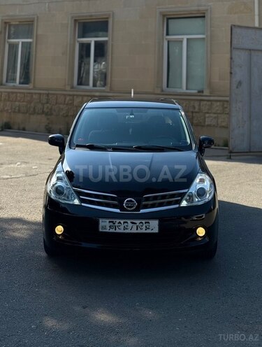 Nissan Tiida-1