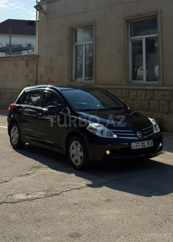 Nissan Tiida-2