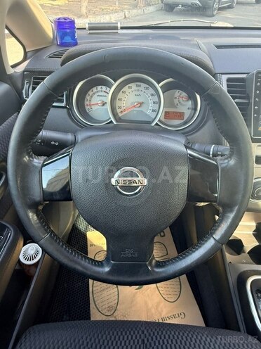 Nissan Tiida-9