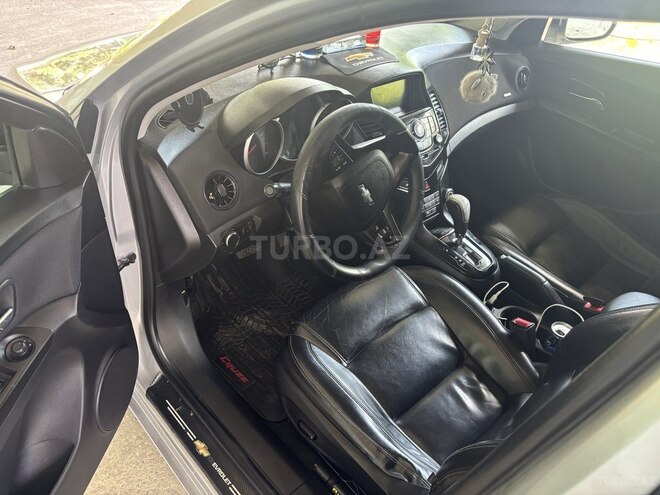 Chevrolet Cruze-8
