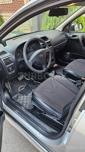 Opel Astra-13
