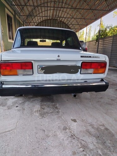 LADA (VAZ) 2107-15