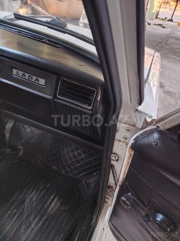 LADA (VAZ) 2107-8
