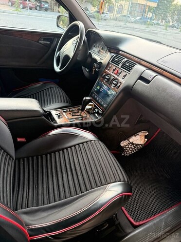 Mercedes E 220-6