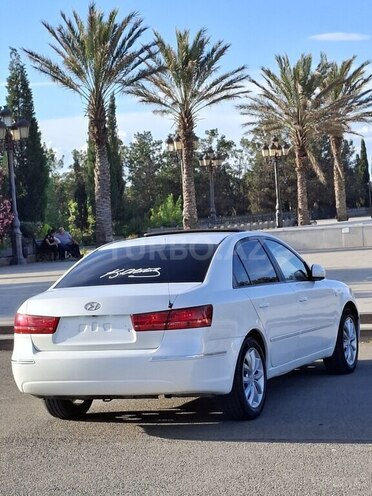 Hyundai Sonata-8