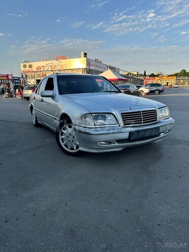 Mercedes C 240-7