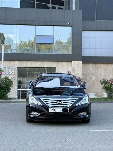 Hyundai Sonata-2