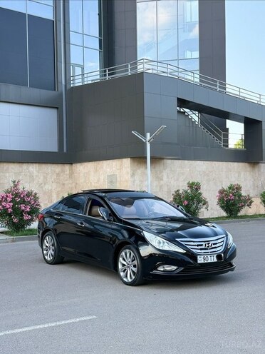 Hyundai Sonata-5