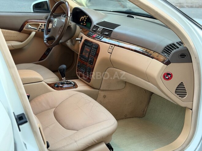 Mercedes S 320-21