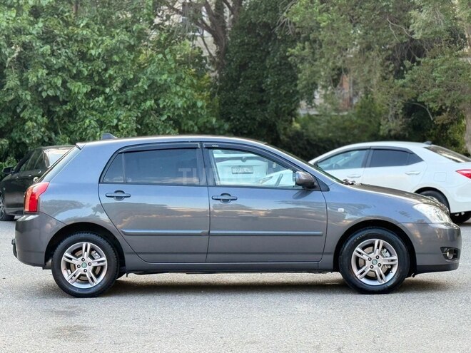 Toyota Corolla-4