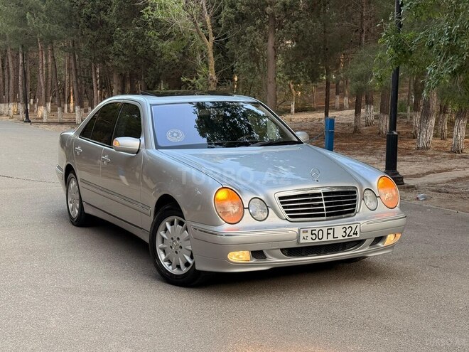 Mercedes E 240-2