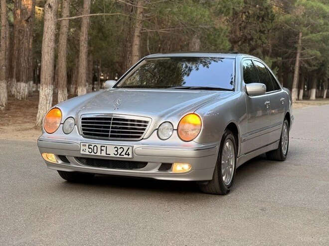 Mercedes E 240-5