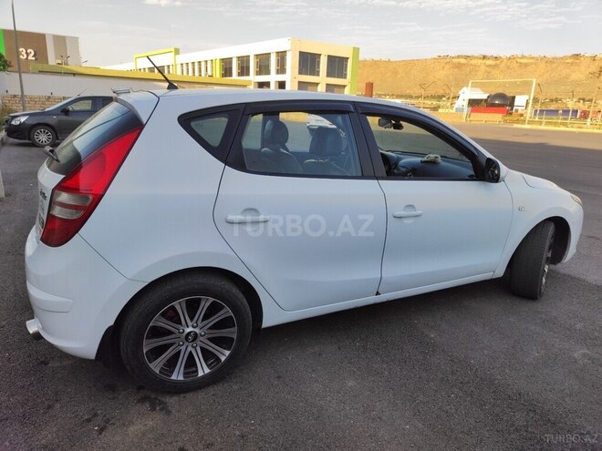 Hyundai i30-3