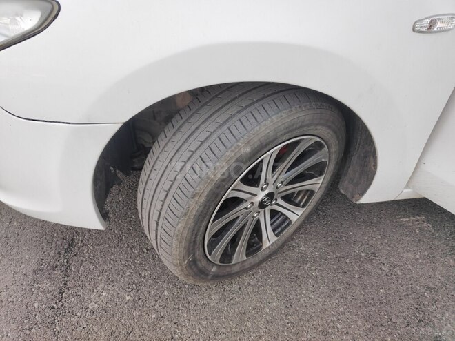 Hyundai i30-13