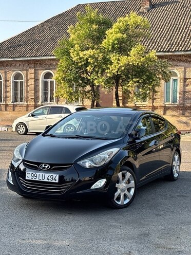 Hyundai Elantra-4