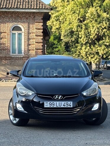 Hyundai Elantra-19