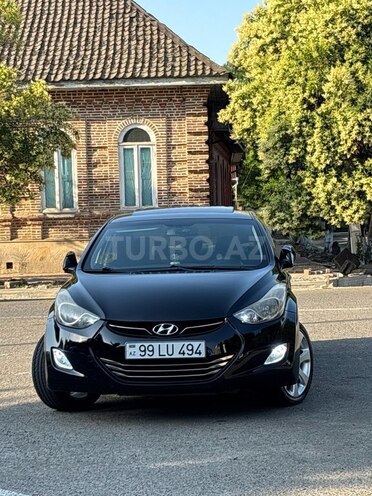 Hyundai Elantra-10