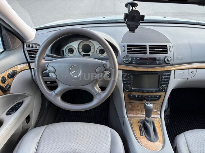 Mercedes E 350-12