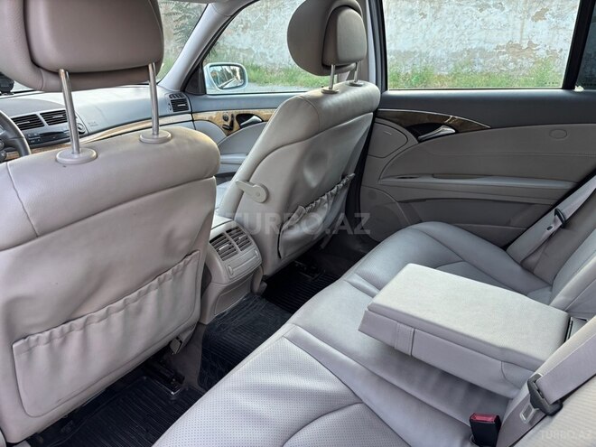 Mercedes E 350-10